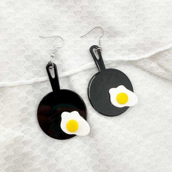Fried Egg Earrings, Egg Earrings, Food Earrings, Fun Earrings, Funny Earrings - Picture 1 of 4